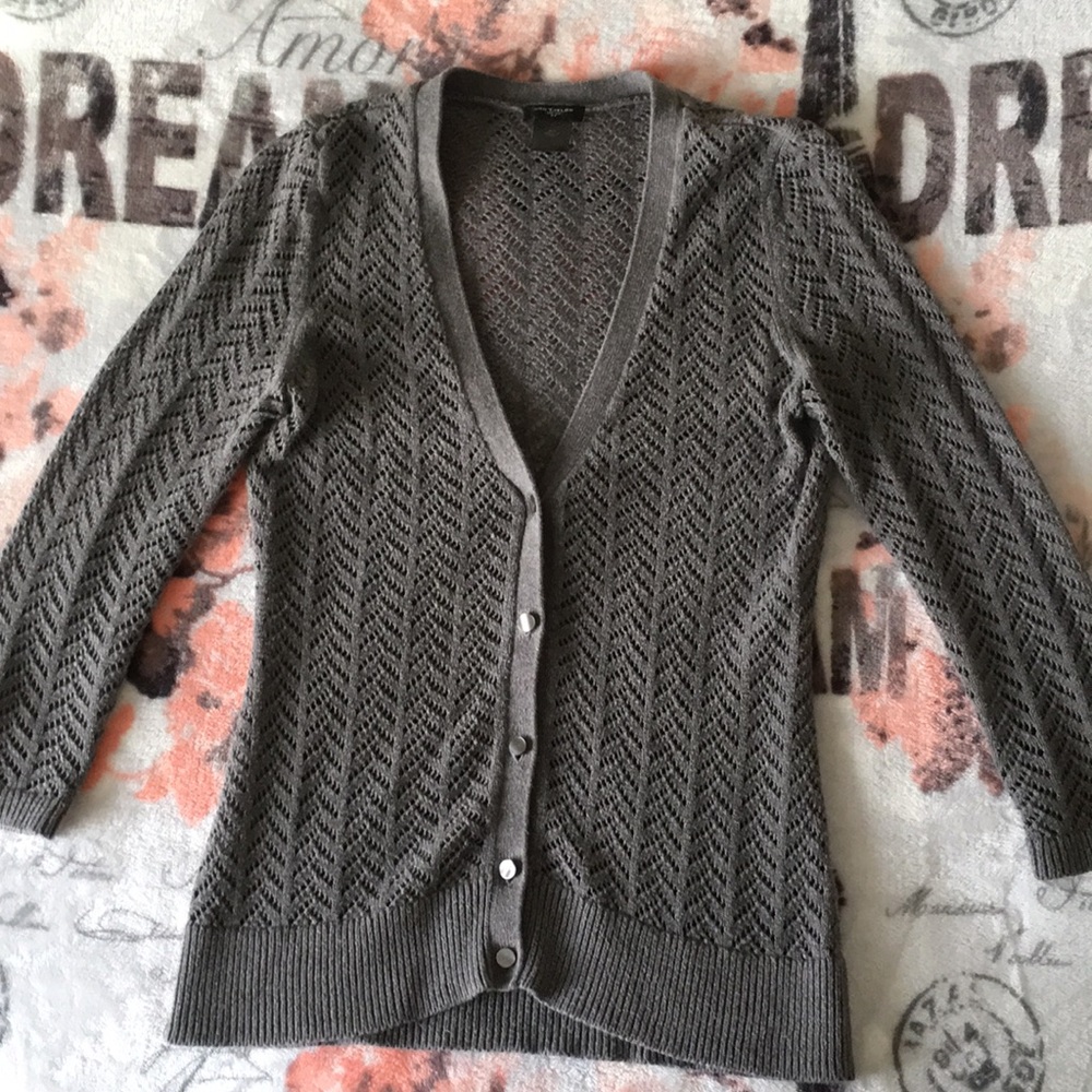 ANN TAYLOR- Formal/casual gray sweater